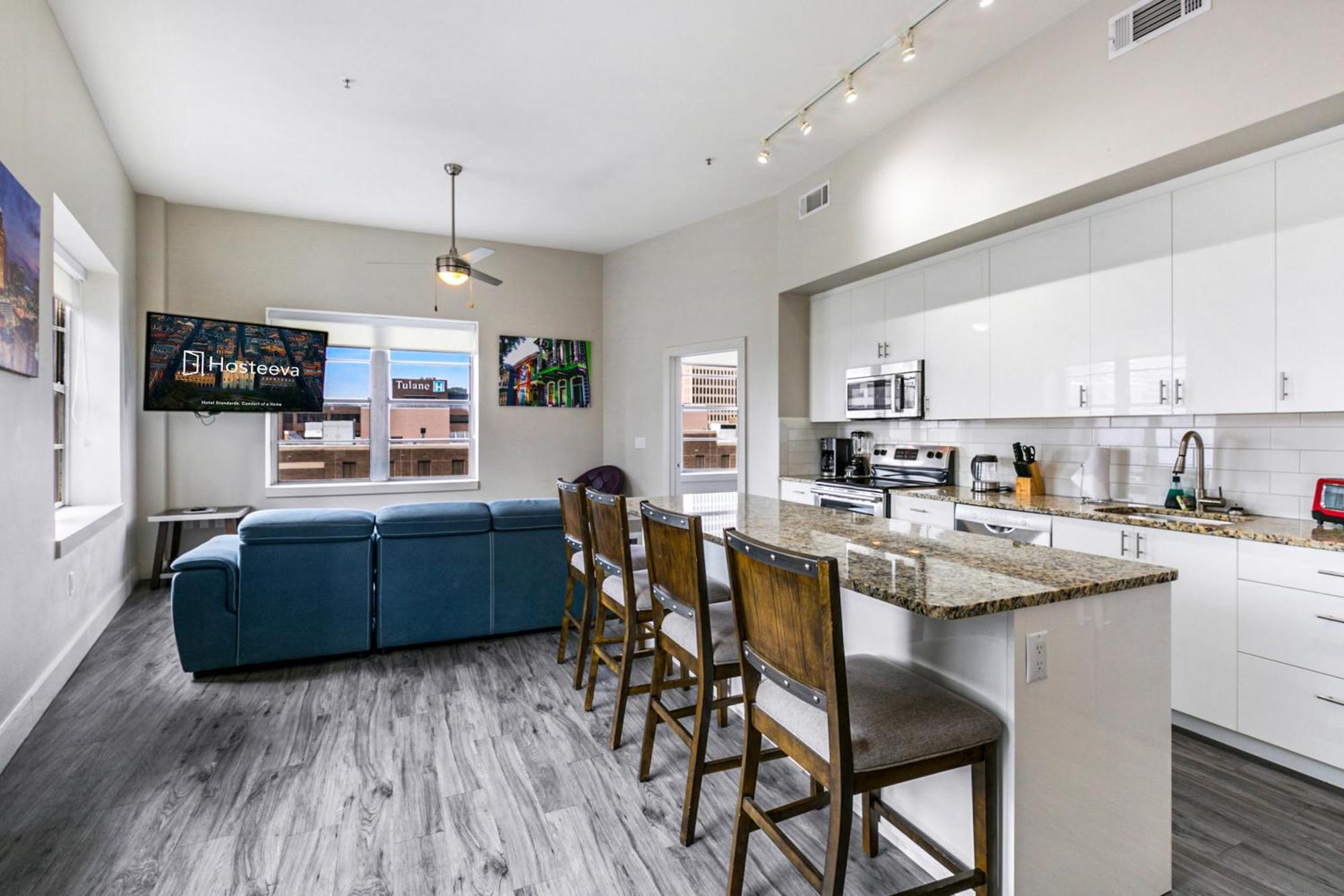 Spacious A Short Ride Away From Superdome Apartment *